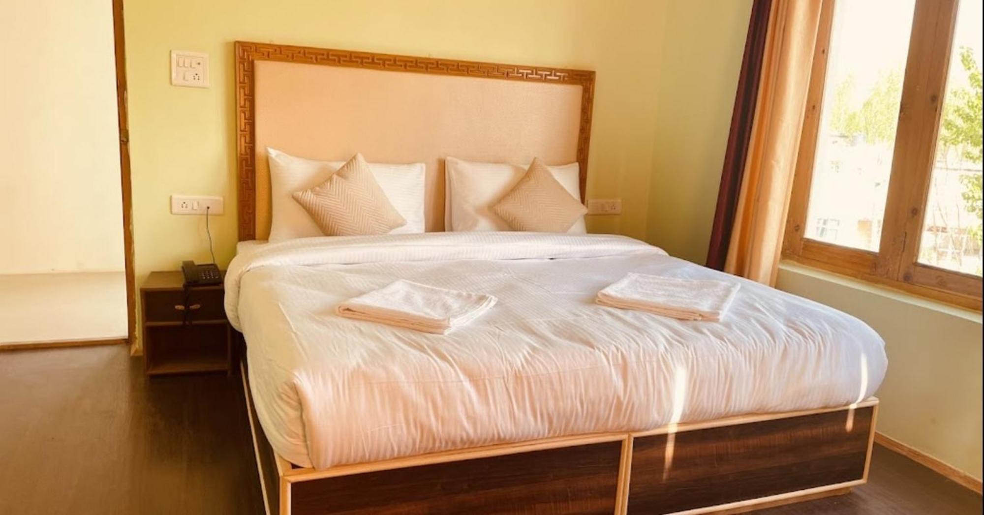 לה Tih Hotel Jorchung מראה חיצוני תמונה