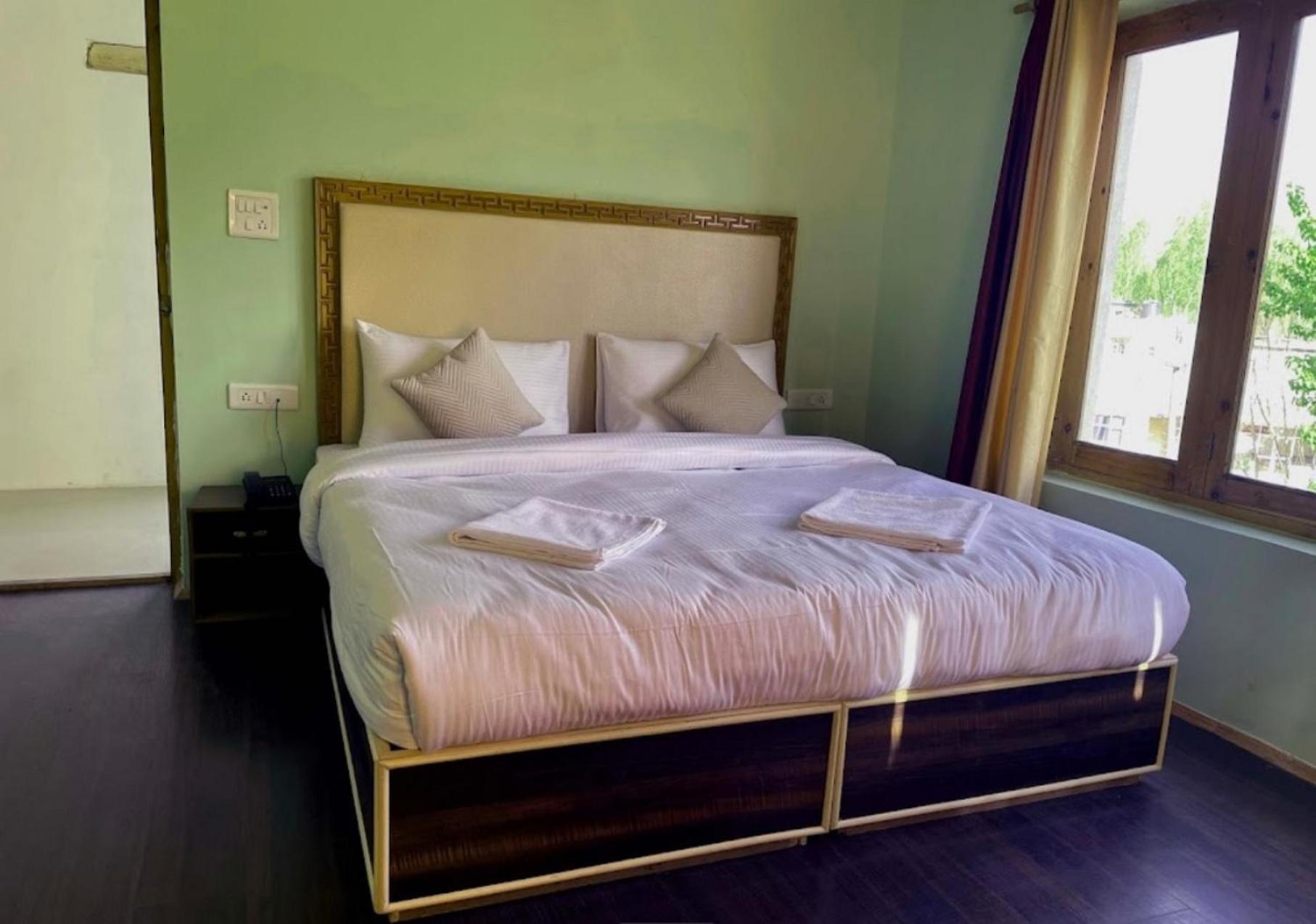 לה Tih Hotel Jorchung מראה חיצוני תמונה