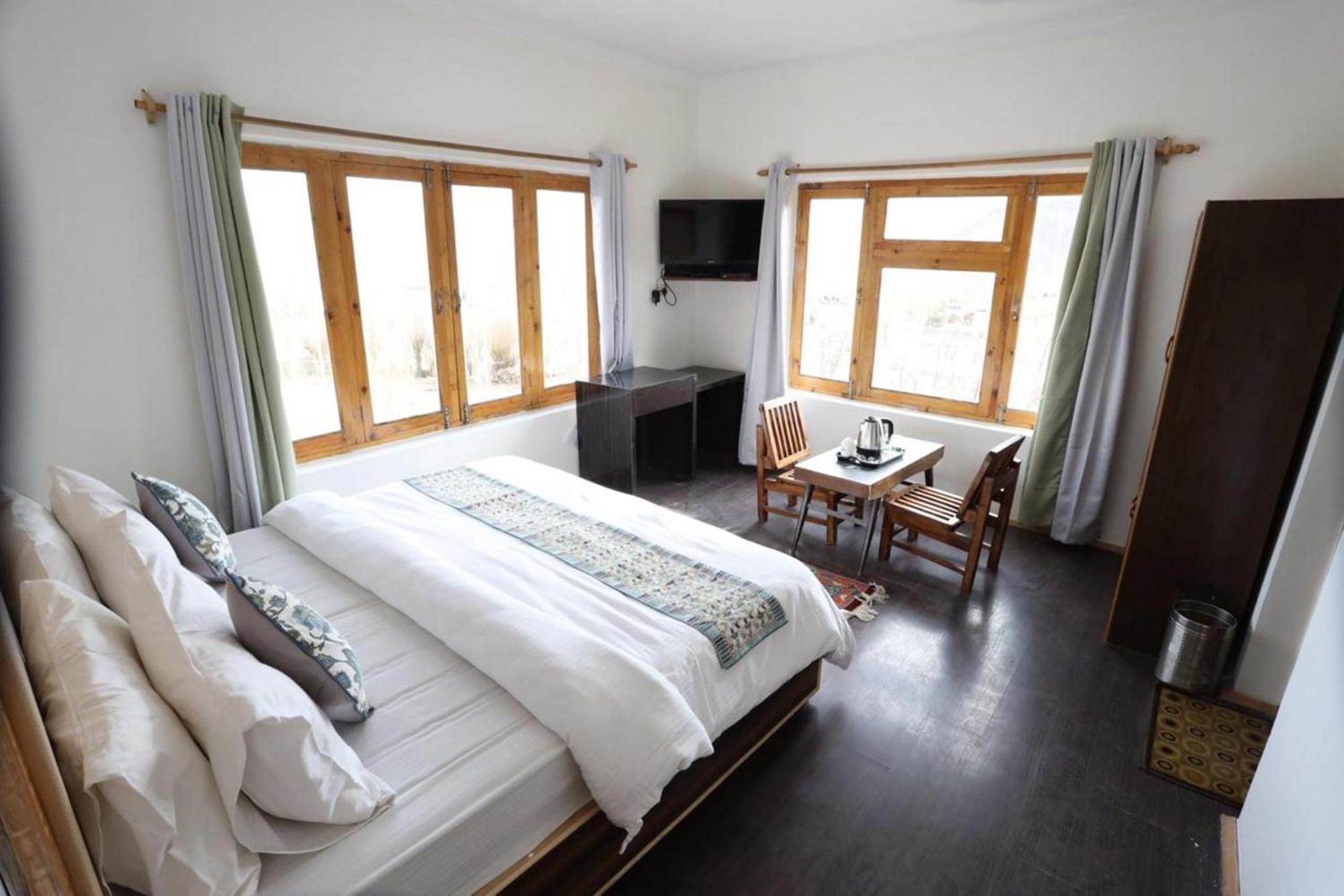 לה Tih Hotel Jorchung מראה חיצוני תמונה