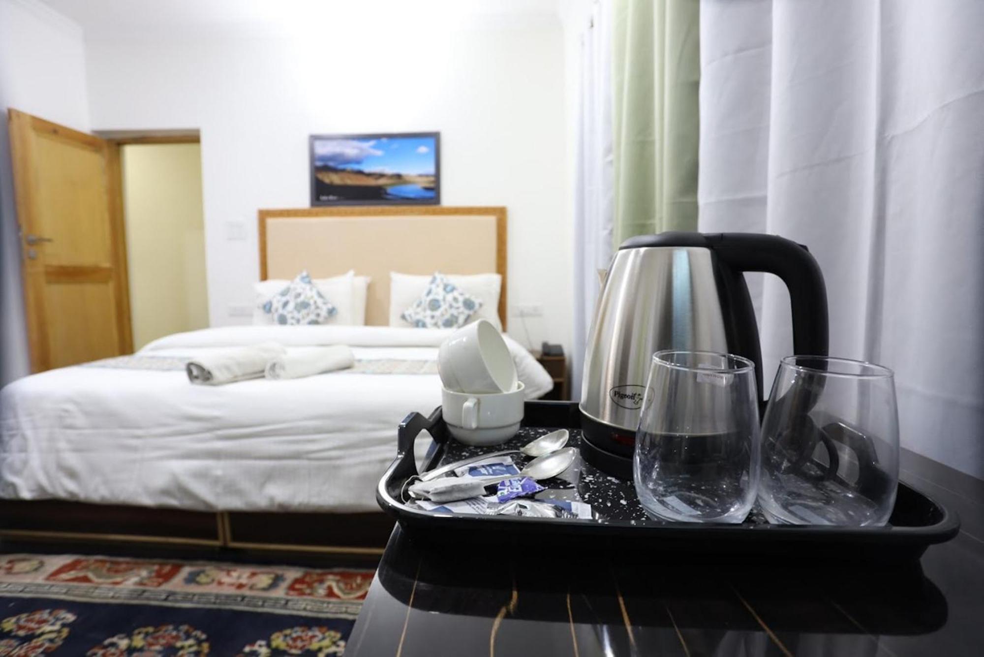 לה Tih Hotel Jorchung מראה חיצוני תמונה